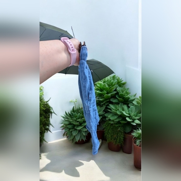 Coral Bay Women's Demin Shorts Size Medium (EUC) - Picture 4 of 9